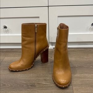 Gianni Bini Brown Heeled Boots